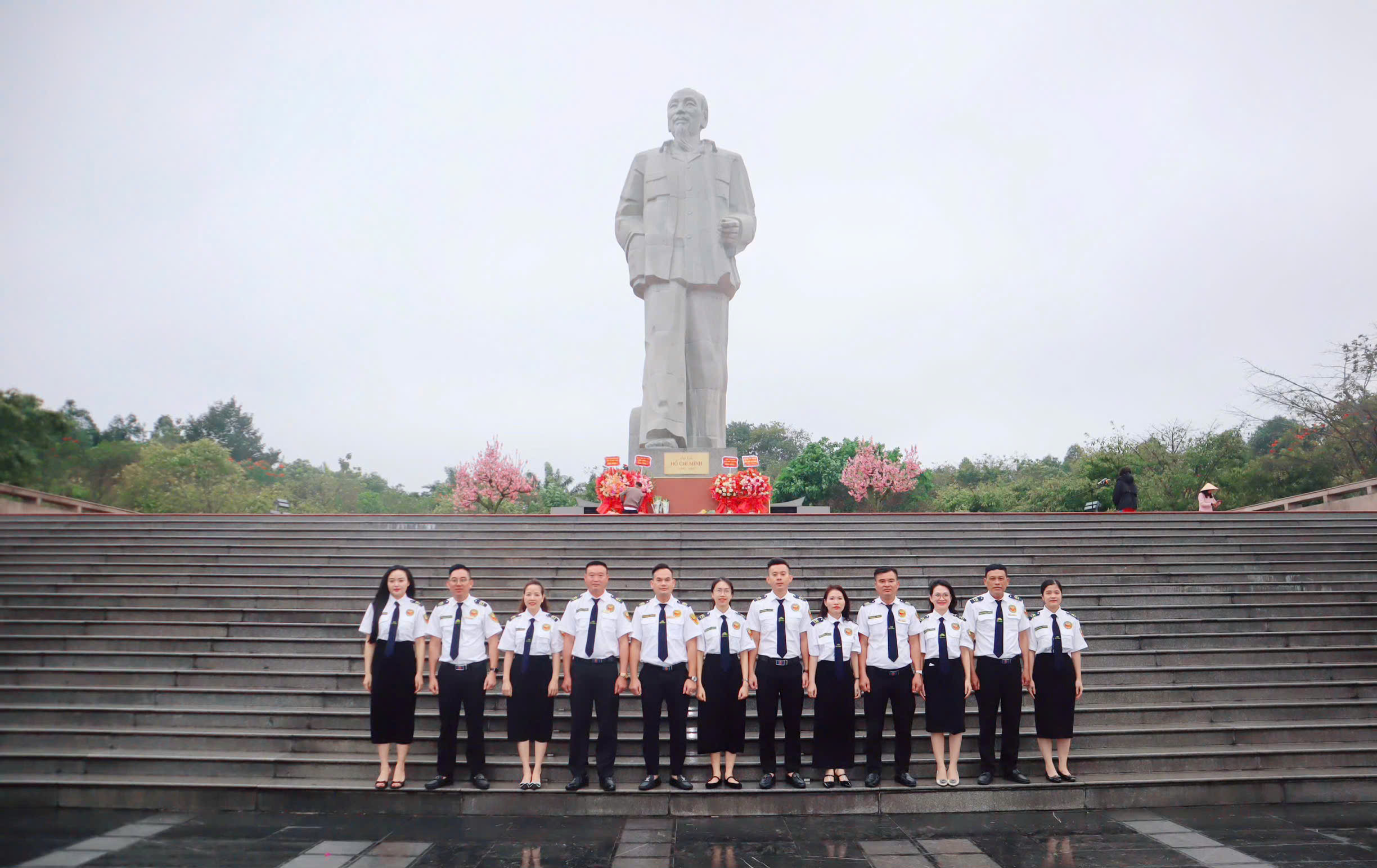 KHAI XUÂN ẤT TỴ 2025