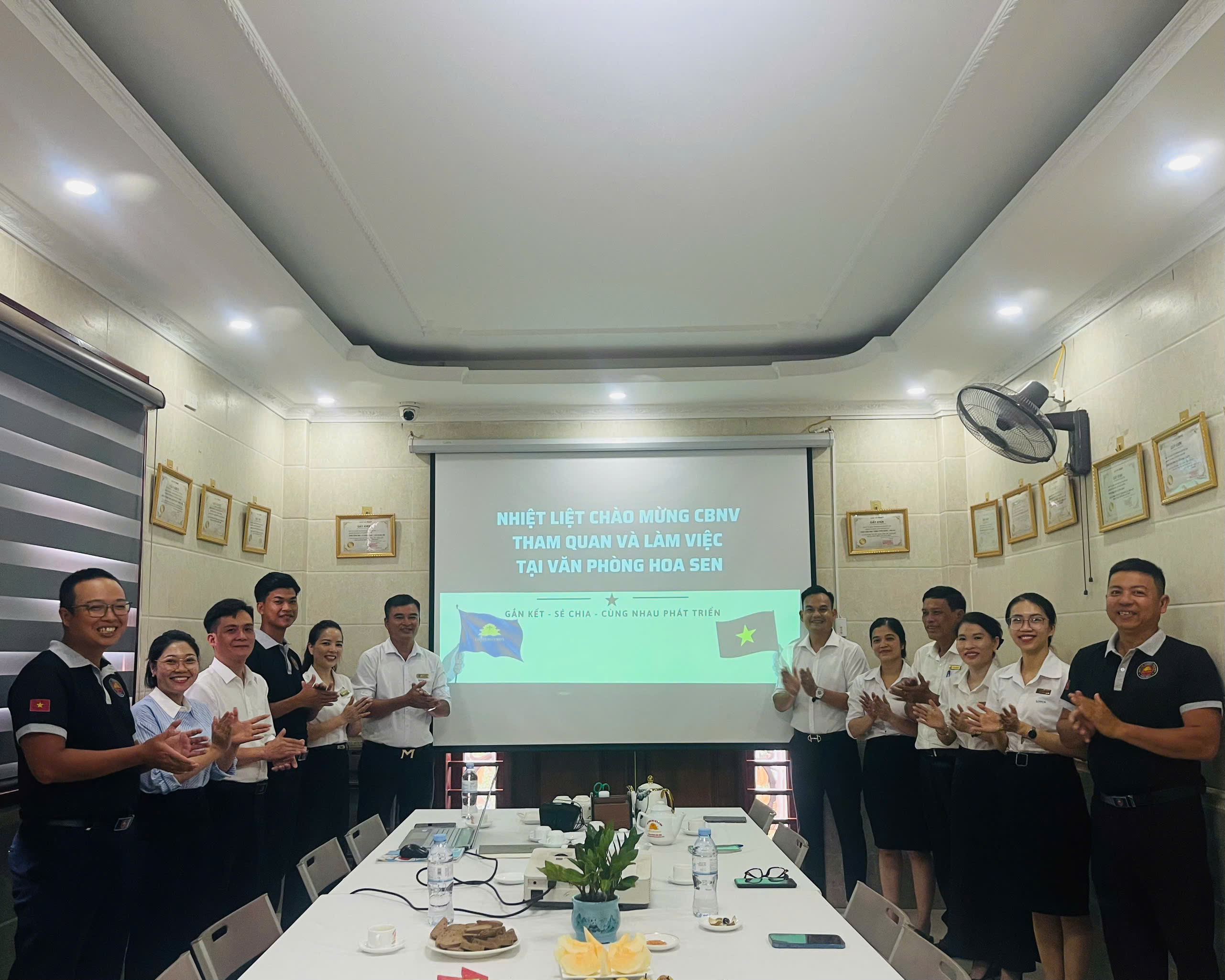 Công ty Bảo vệ Hoa Sen chào đón Cán bộ, Nhân viên khu vực phía Nam về thăm và làm việc tại Trụ sở ch