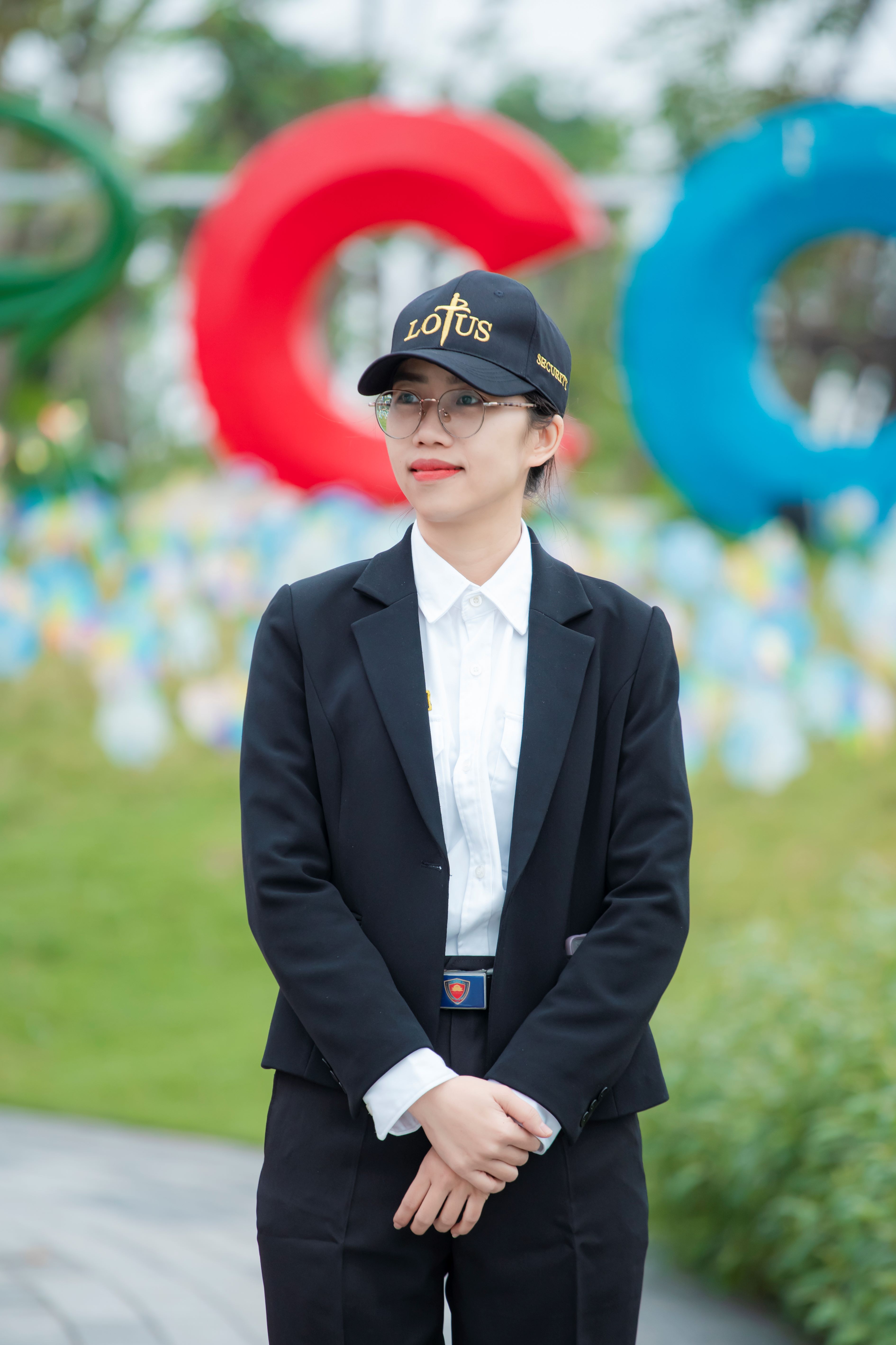 Nhân viên nữ